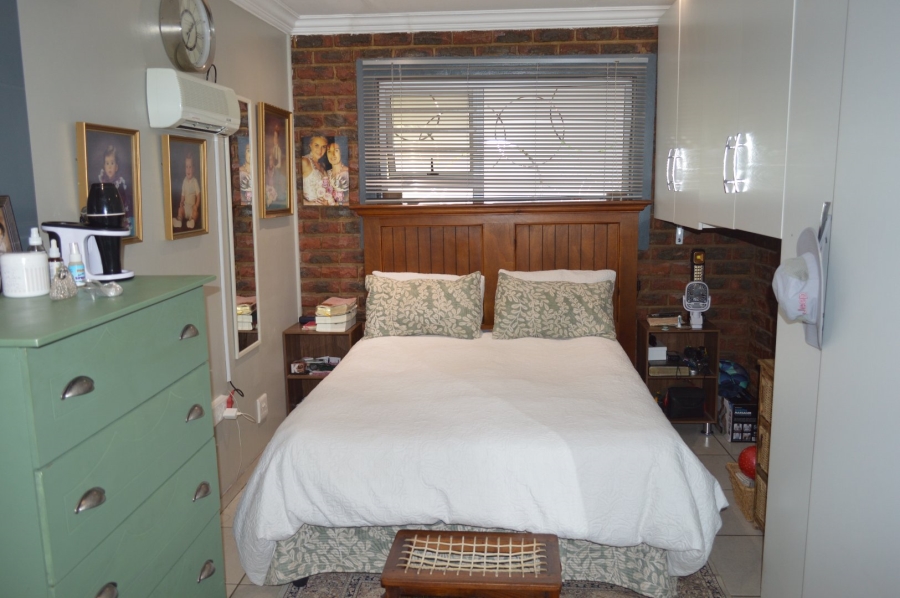 6 Bedroom Property for Sale in Doringkruin North West